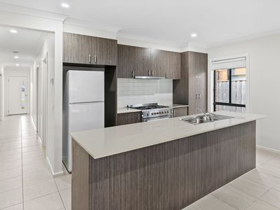 90 Welcome Parade, Wyndham Vale