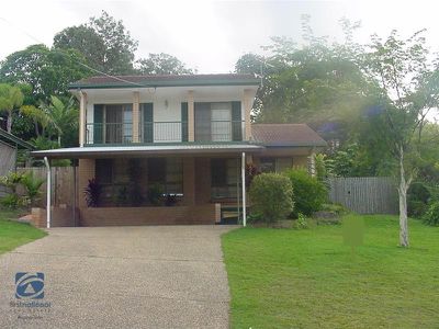 11 Green Way, Rochedale South