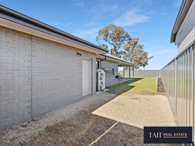 24 Blackwood Crescent, Yarrawonga