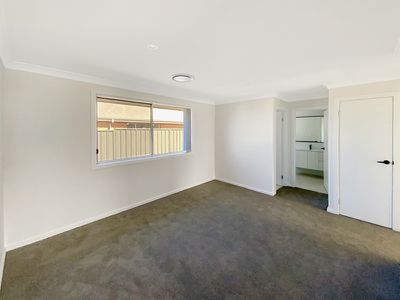 3 Condor Street, Forbes