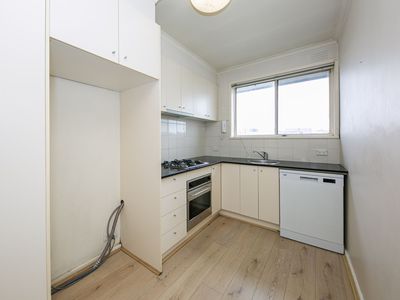 17 / 11 - 13 Llaneast Street, Armadale