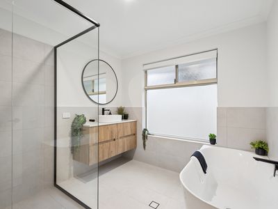 2 Namoi Street, Hammond Park