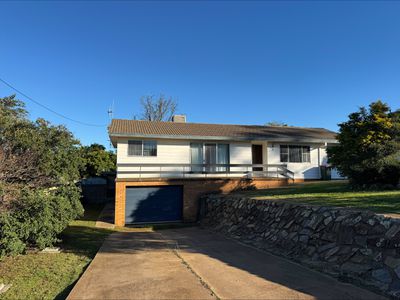 31 Barton Street, Parkes
