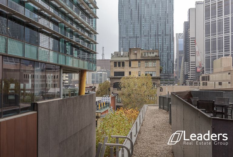 115 / 300 SWANSTON STREET, Melbourne