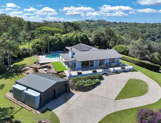 Lifestyle property with views over Eumundi image 1