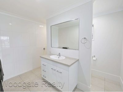 5 Honeyeater Ct, Woodgate