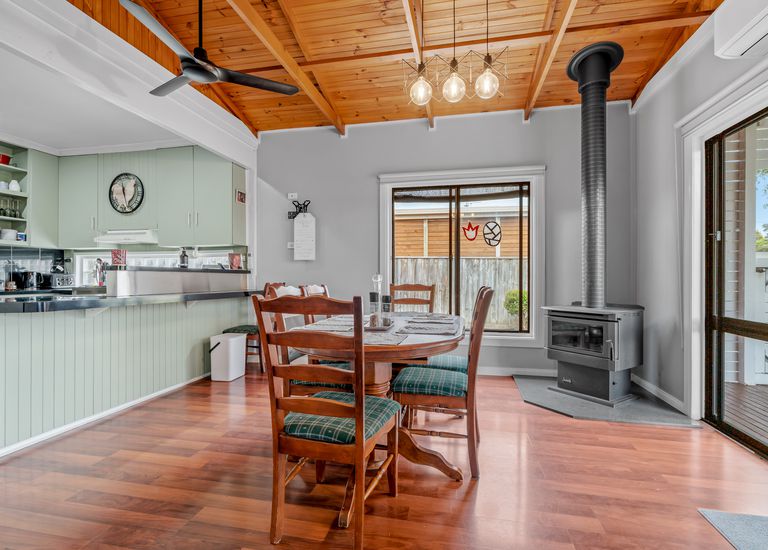 37 Waterford Avenue, Portland