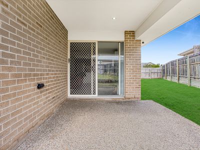 90 Sarah Drive, Yamanto