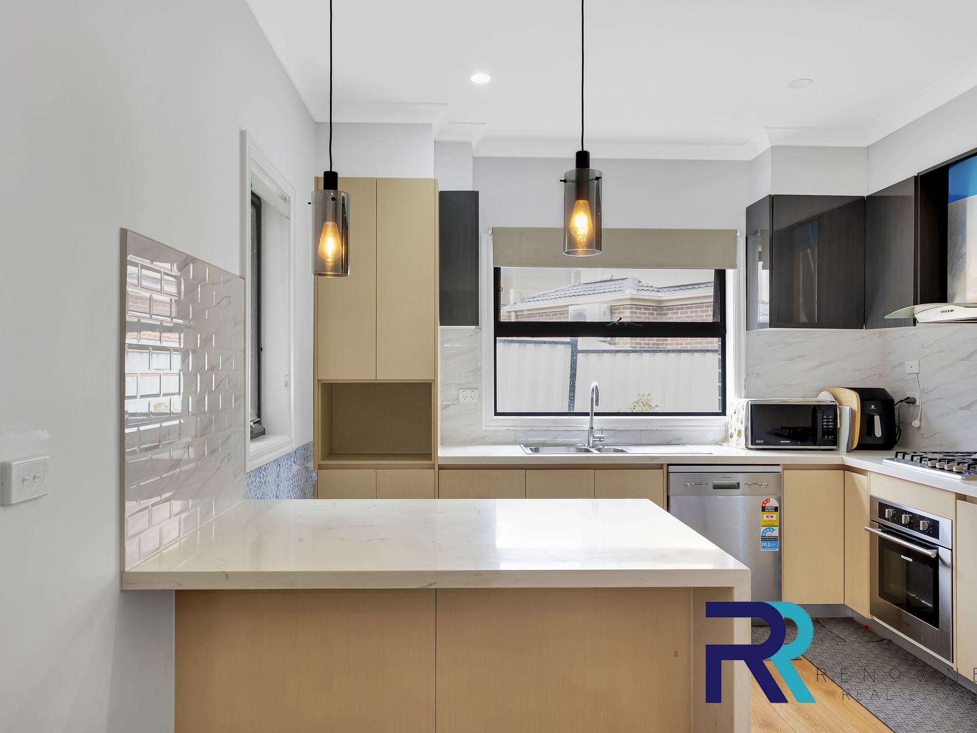 2 / 3 Kerang Court, Broadmeadows