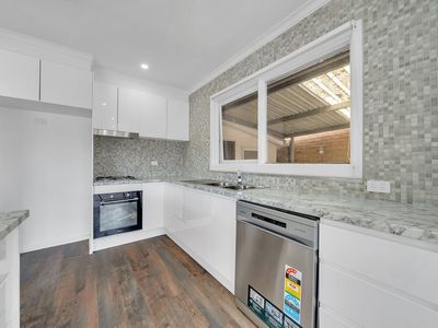 14 Jonathan Court, Noble Park