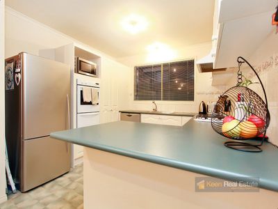 25 Bella Crescent, Hallam