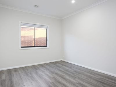 15 Ricotta Road, Manor Lakes