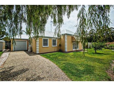 2 Woodlot Rise, Tewantin
