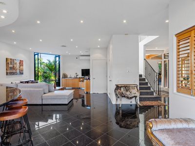 157 Beach Road, Castor Bay