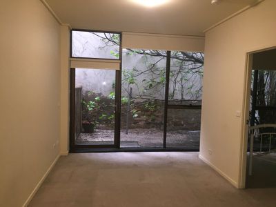 6 / 88 Franklin Street, Melbourne