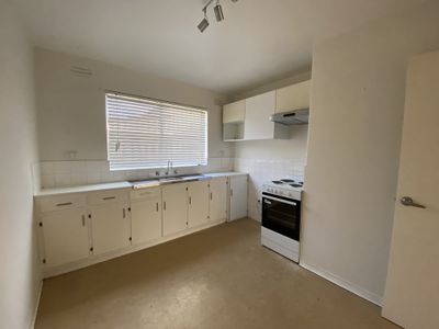2 / 30 Barnet Street, Yarraville
