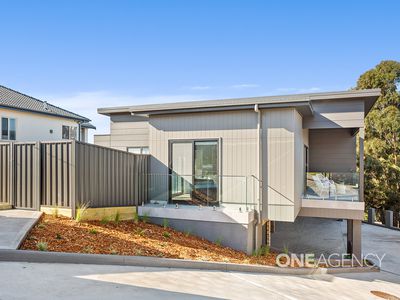 2 / 11 Hilltop Avenue, Lake Heights