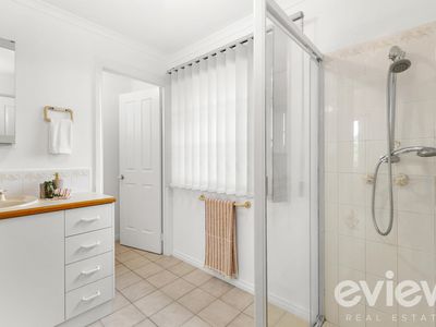 11 Kingston Heights, Frankston