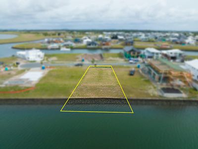 148 Paradise Parade, Jacobs Well