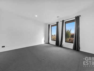 202 Saint Germain Boulevard, Clyde North