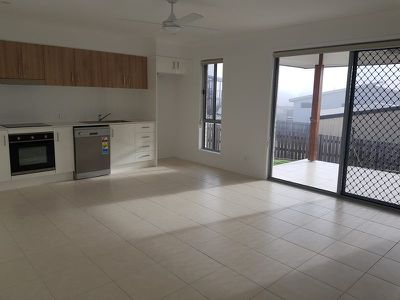 1 / 3 Ridge View Court, Nikenbah