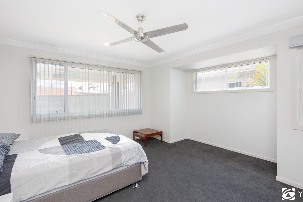 1 / 5 Bessy Close, Yamba