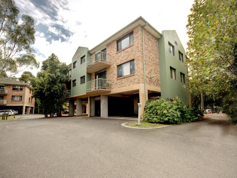 6 / 2 Hindmarsh Avenue, Wollongong