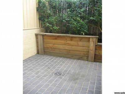 2 / 66 Rowland Avenue, Wollongong