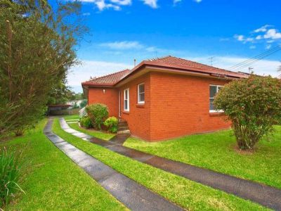 2 / 1 Buckle Crescent, West Wollongong