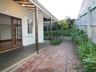 14 Nicholsdale Road, Camberwell