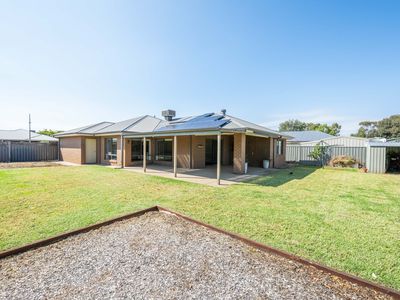 3 Killarney Crescent , Tatura