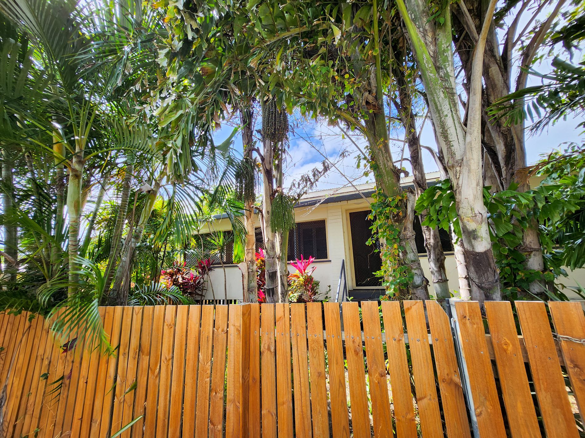 22 Helen Street, Cooktown
