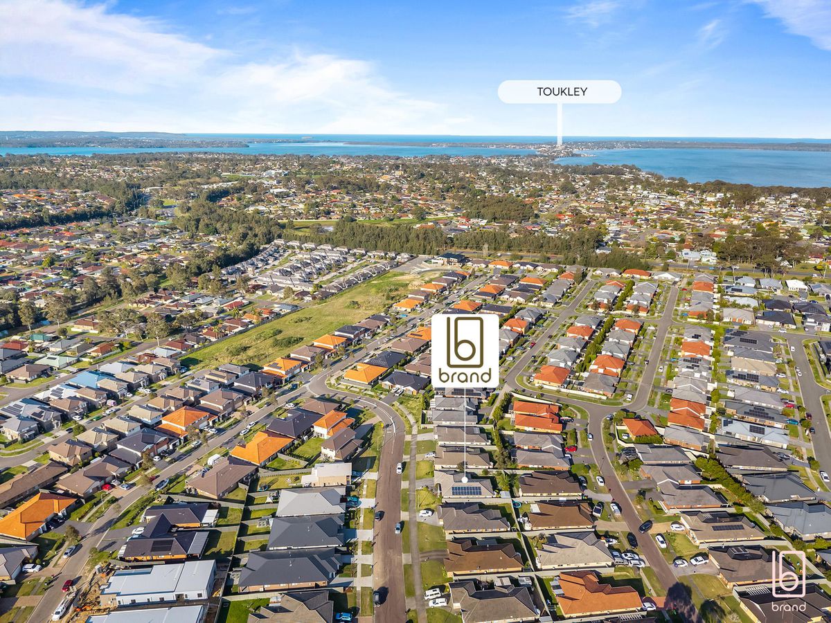 79 Georgia Drive, Hamlyn Terrace