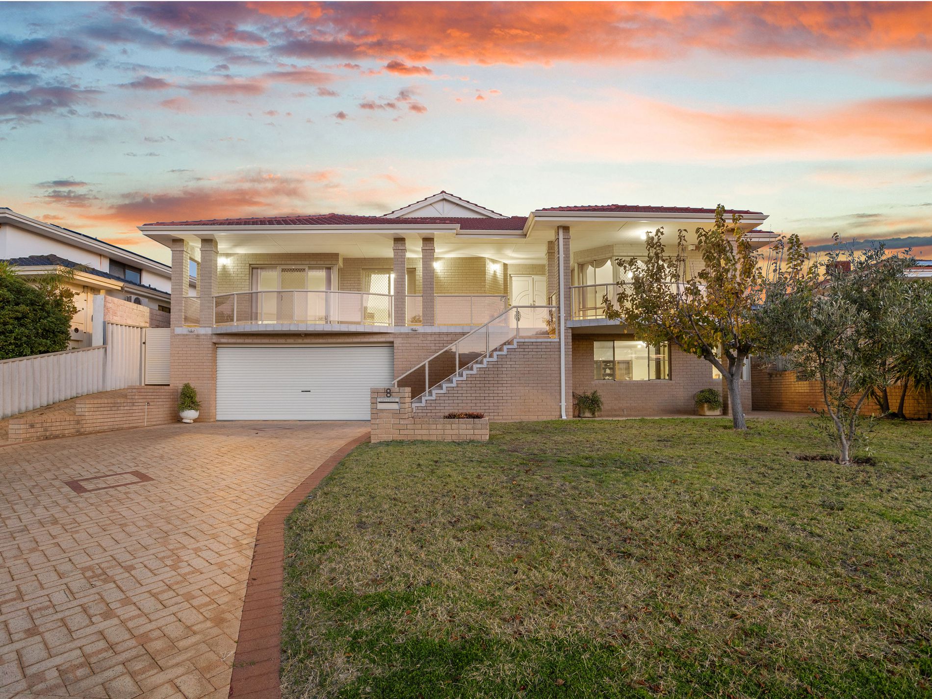 8 Rossiter Way, Winthrop