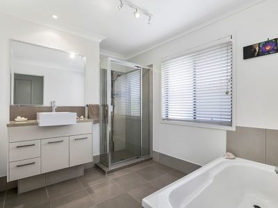 74 Moorindil Street, Tewantin