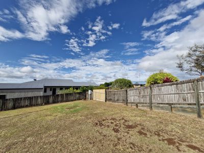 11 Montgomery Close, Atherton