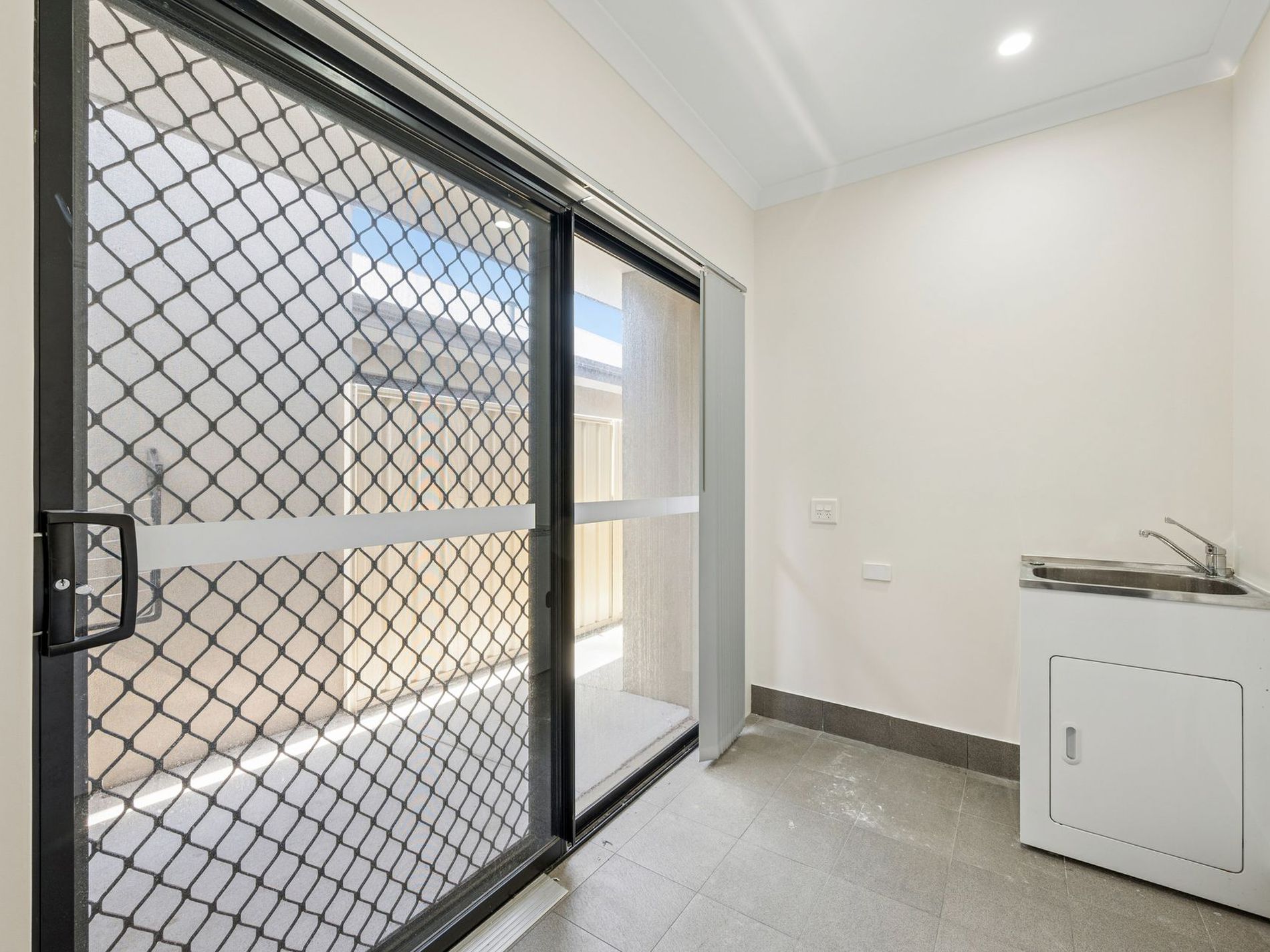 8B Stanmore Ct, Lynwood