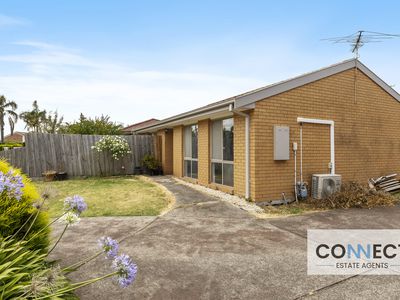 1 / 37 John Hunter Drive, Endeavour Hills