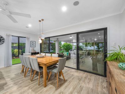 33 Sylvateere Crescent, Wakerley