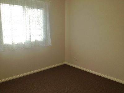 10 Torquay Drive, Lake Tabourie