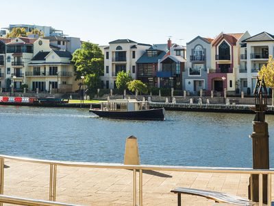 1 / 47 Tully Road, East Perth