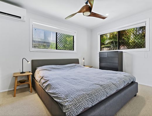 Single level, 2 bedroom private Unit ! image 6