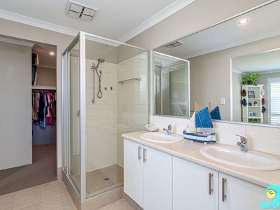 6 Brassie Terrace, Yanchep