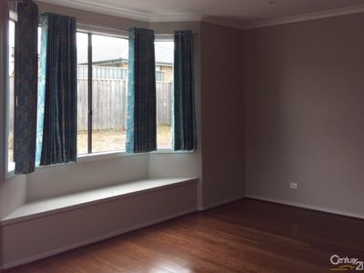27S Westmoreland Avenue, Cranbourne North