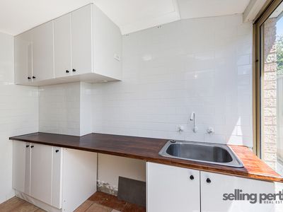 28 Haring Green, Atwell