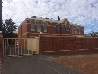 2 / 29 Egan Street, Kalgoorlie