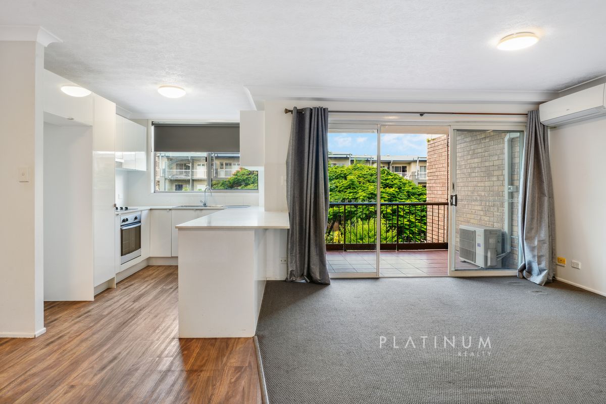 7 / 12 THROWER DRIVE, Currumbin