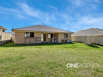 4 Flannelflower Avenue, West Nowra
