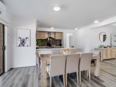 9 Hamilton Court, Heathcote