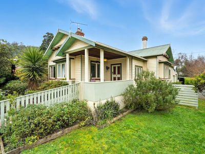 8 New Road, Franklin